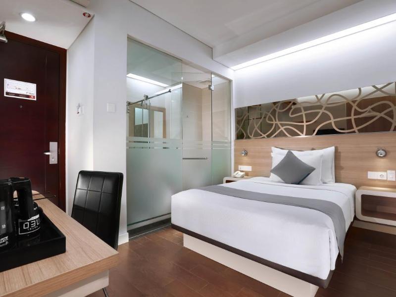 Hotel Neo Gubeng By Aston Surabaya Exterior foto